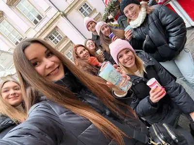 Adventi buszos kirándulás 2025: vendégeink a pozsonyi óvárosban