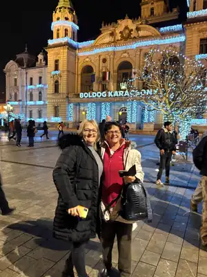 Adventi buszos kirándulás 2025: esti adventi hangulat Győrben