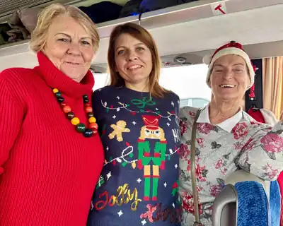 Adventi buszos kirándulás 2025: esti adventi hangulat Győrben