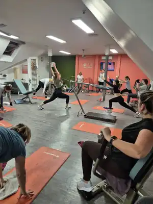 Köredzés a Korall Sportszigetben: hidraulikus gépek és köztes állomások
