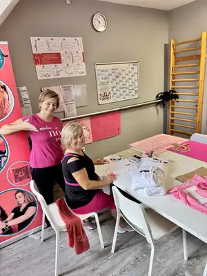 Pink Október 2025: kerekasztal-beszélgetés a Korallban